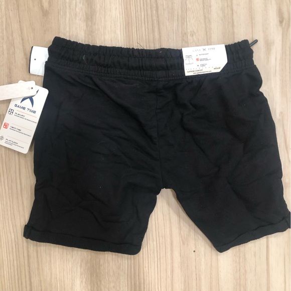 Game Time, Active Shorts w moisture wicking technology and odor repellent—Medium - Picture 4 of 6